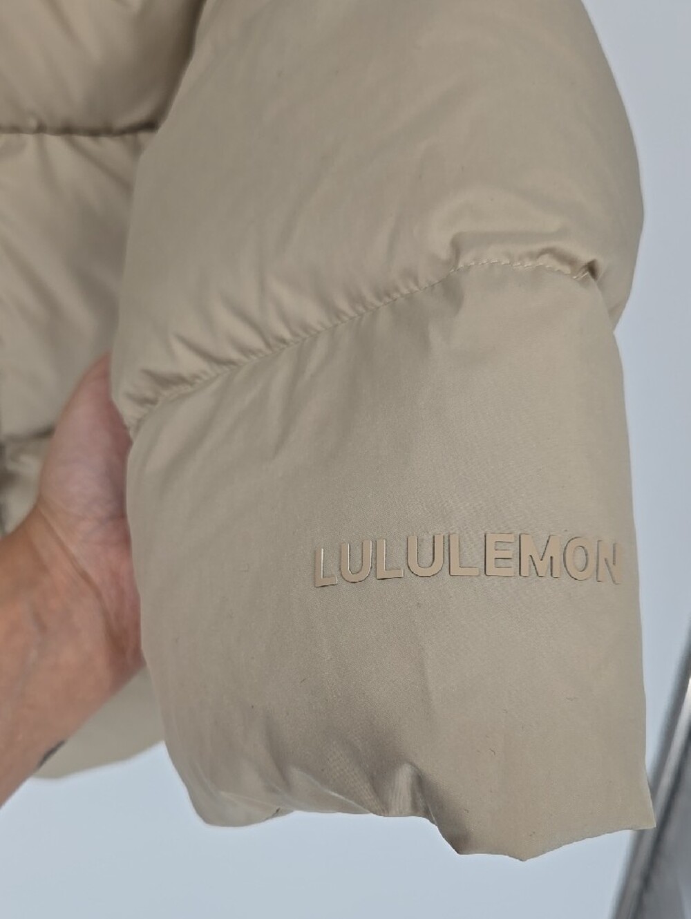 Lululemon Wunder Puff Jacket Size  L - Picture 6 of 17